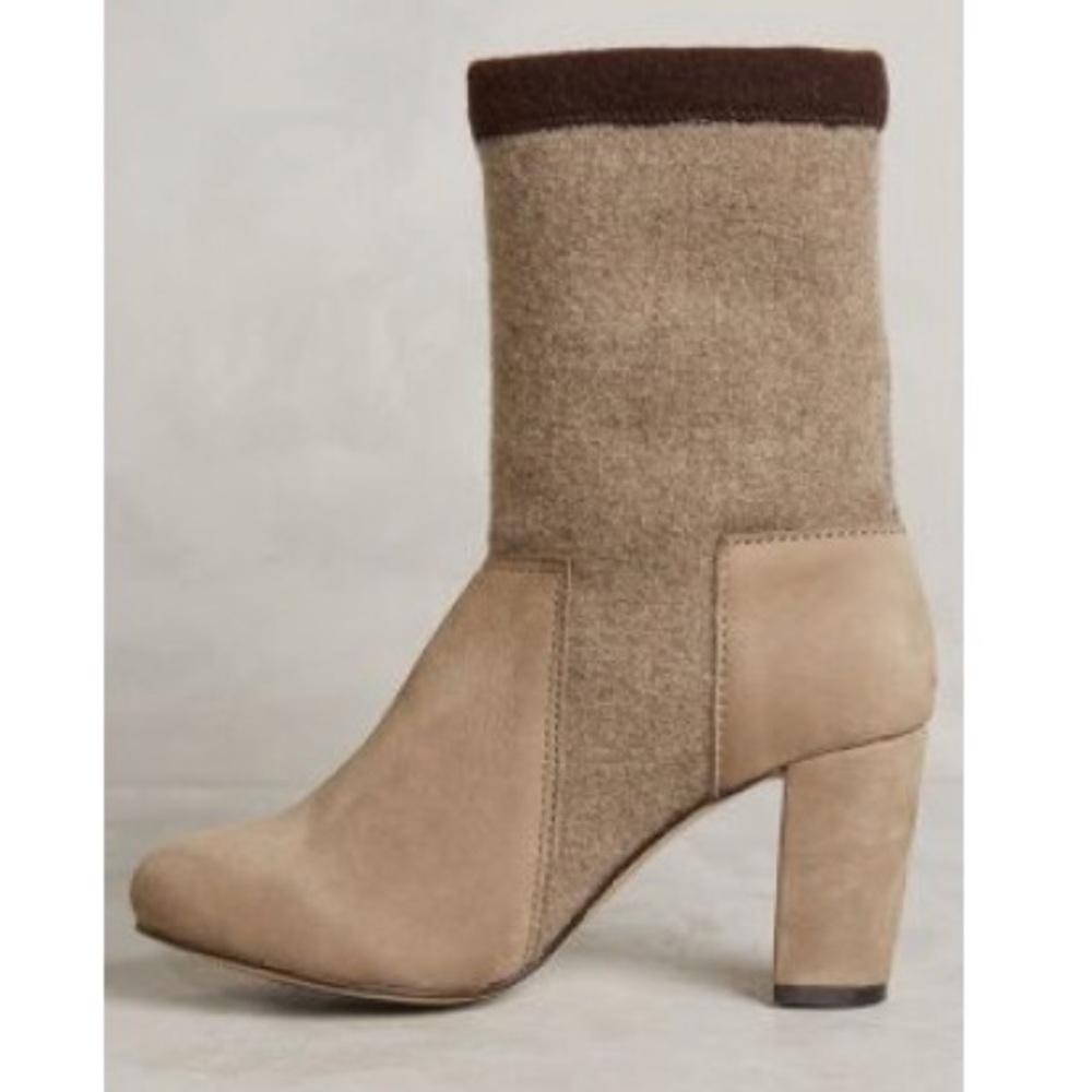 Cuffed Collar Versatile Heeled Booties - Picture 3 of 5